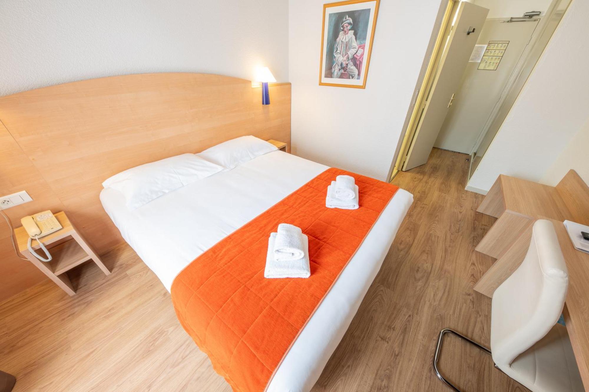 Hotel Saint Laurent Nogent-sur-Seine Pokoj fotografie